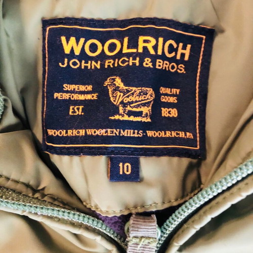 Woolrich jacket used for boy 9 years old, green, size 134 cm
