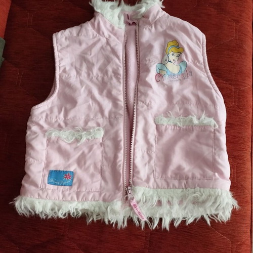 Disney Princess sleeveless jacket pink like new, size 6 years