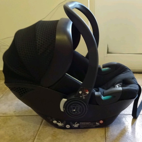Kiddo Car Seat 0-13kg like new