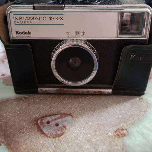 Kodak vintage camera used with case