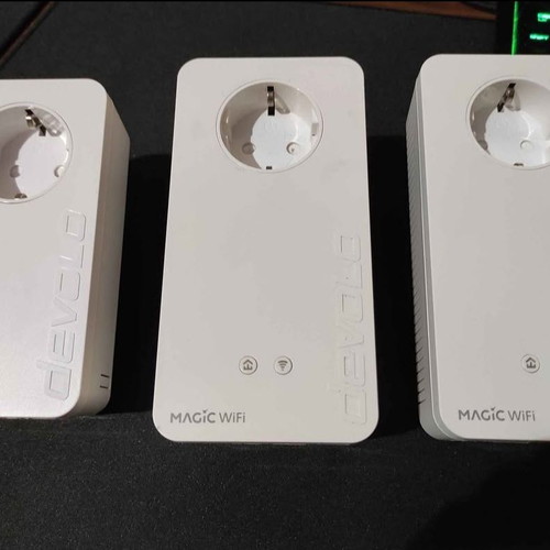 Devolo Magic 1 WiFi 2-1 Powerline kit and extended like new