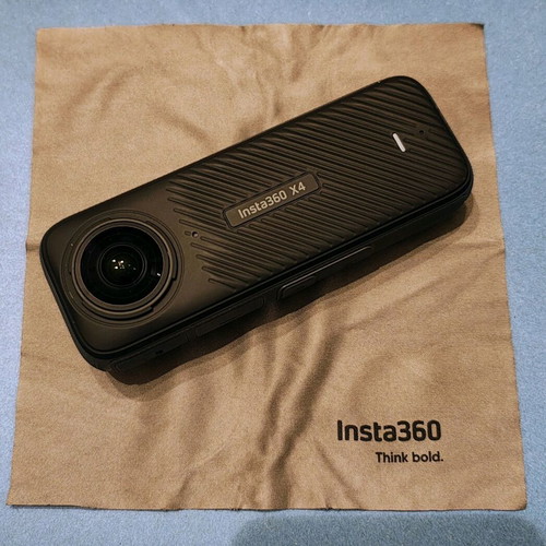 Insta360 X4 action camera like new