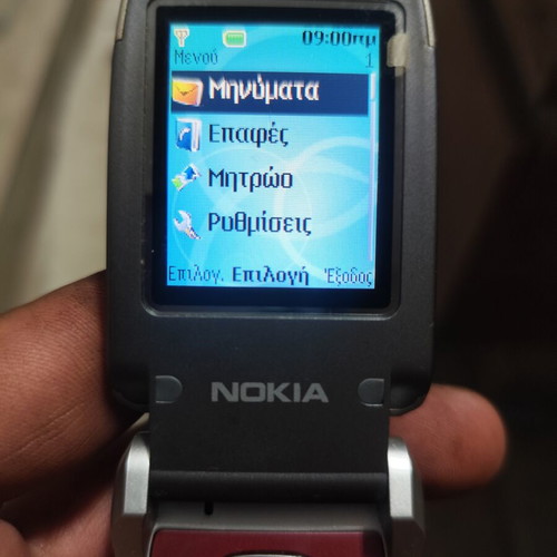 Nokia 2760 mobile phone like new, silver, charger included