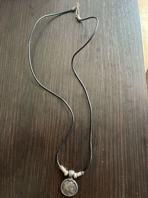 Necklace like new