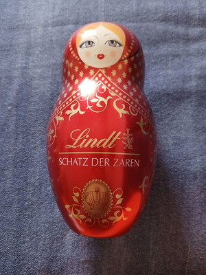 Lindt box in matryoshka shape used