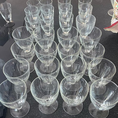 Glasses like new, 17 large water and 11 wine