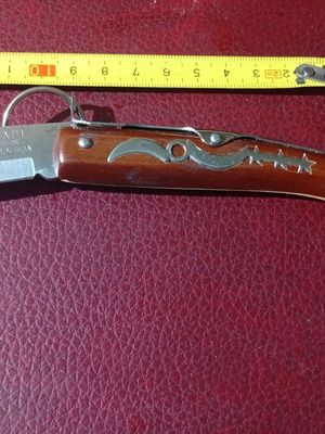 Okari folding knife with keychain