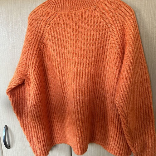 Cubus wool sweater size M like new, bright orange
