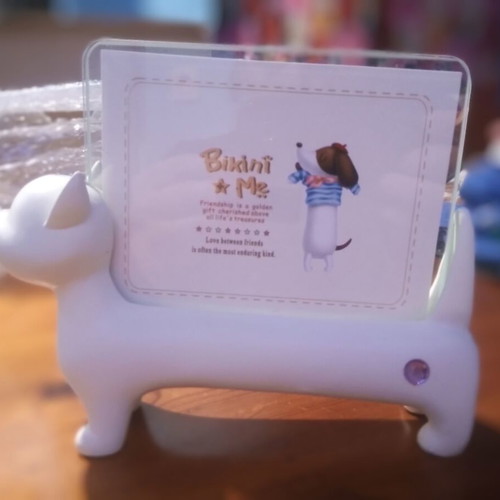 Decorative four-legged photo frame new with dog design