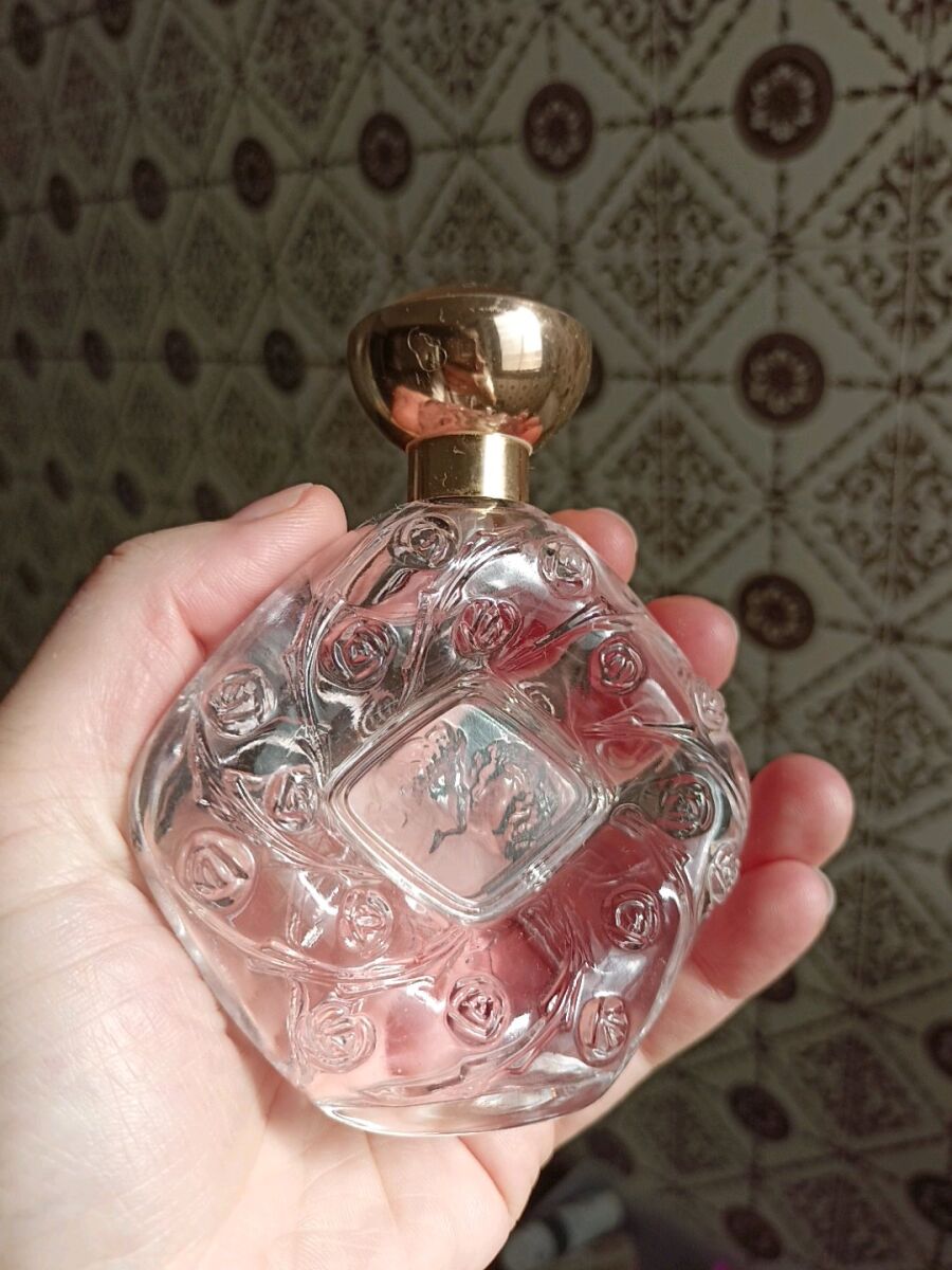 LALIQUE Tendre Kiss オードパルファム50ml Lalique Tendre Kiss perfume 50 ml like new - € 55,00 - Vendora.cy