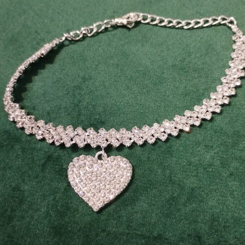 Adjustable rhinestone bracelet new in velvet box