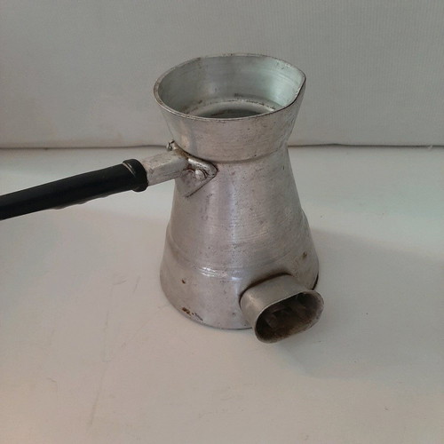 Electric coffee pot and stainless steel kettle used, 60s-70s
