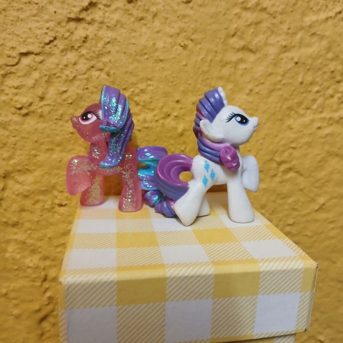 My Little Pony Hasbro mini pony figures used, pack of 2