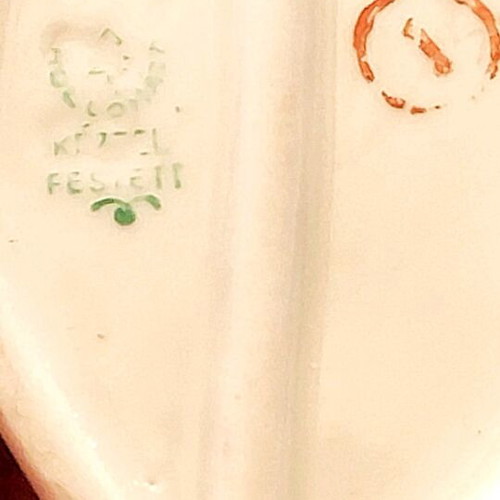 Vintage porcelain figure Hollóháza "Mannequin" like new, 60s