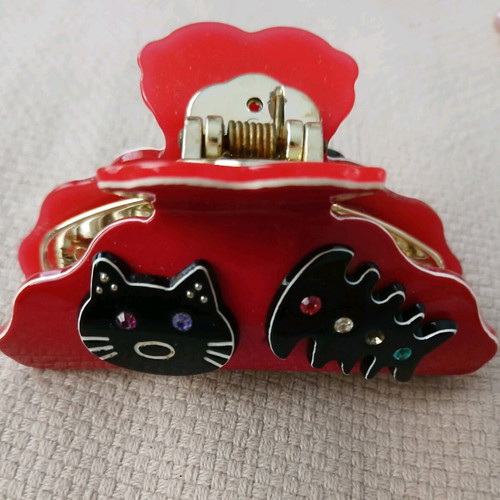 Artstar hair clip red with cat design like new