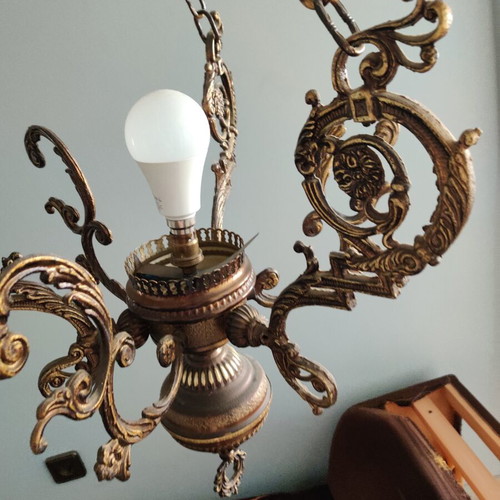 Ceiling light used