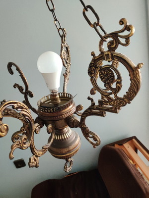 Ceiling light used