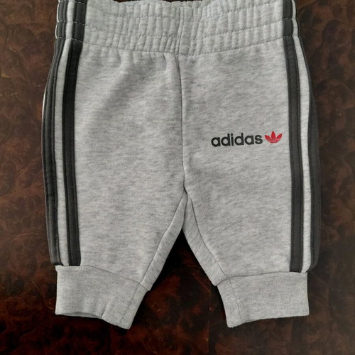Adidas baby set like new