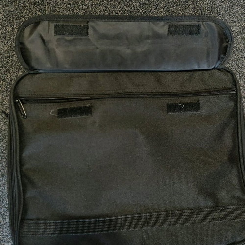 Magiccase laptop case like new, black