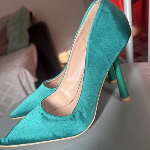 Turquoise pumps size 39