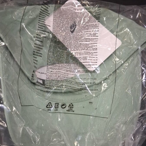 Nike hat new for children and women green