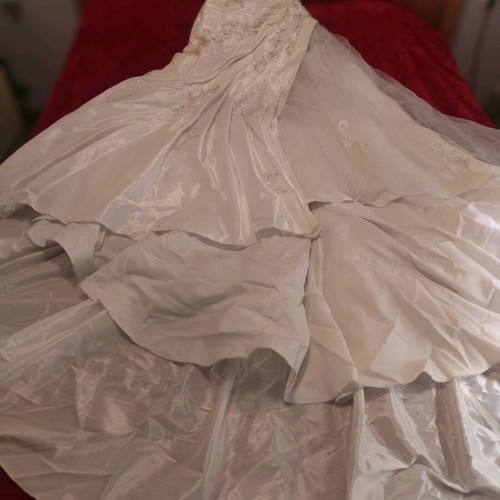 Demetrios wedding dress new, white, size M 38 10 with handmade corset
