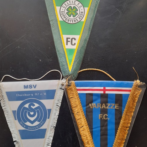 Set of 7 authentic vintage football pennants like new