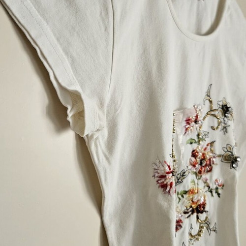 Rococo T-shirt with floral print, size L