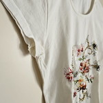 Rococo T-shirt with floral print, size L