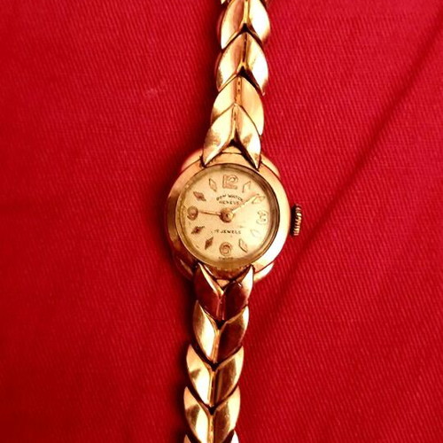 Row Watch vintage women's gold watch like new