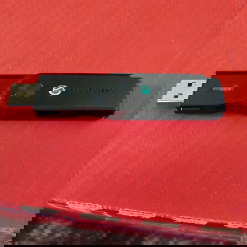 Sony Ericsson  Αναγνώστης καρτών MicroSD / Αναγνώστης καρτών USB, μαύρο