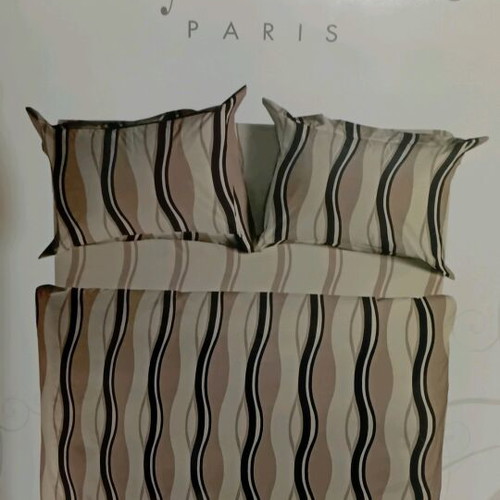 Guy Laroche bed sheet set 100% cotton new