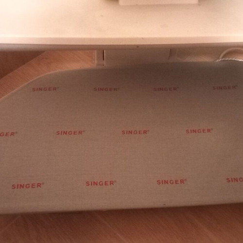 Silver Singer SP 1800 ironing press used, in good condition