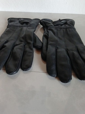 Men's gloves used