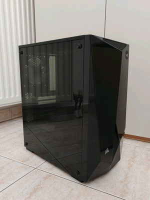 Corsair Carbide Series SPEC-DELTA RGB Tempered Glass Mid-Tower ATX Gaming Case used, black