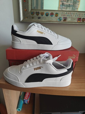 Puma Shuffle sneakers new, black and white, size 38