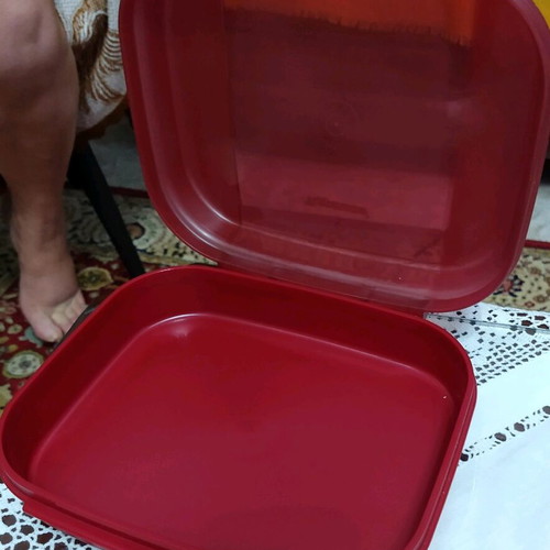 Tupperware new for storing rusks and toast