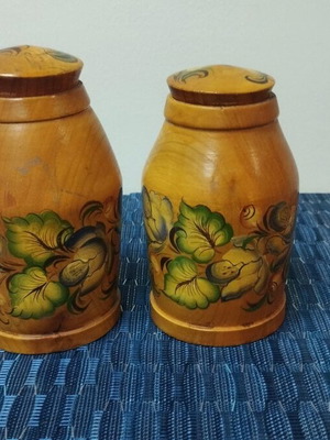 Wooden decorative vases