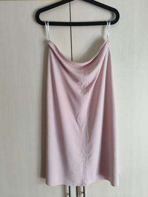 Pink skirt used, size XL, needs stitching on waist elastic