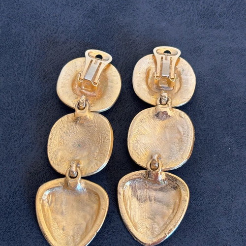 Vintage clips earrings like new, gold-colored