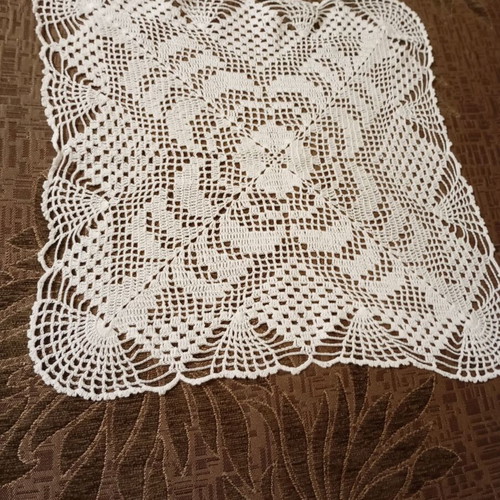 Handmade doily like new, set of 3 pieces