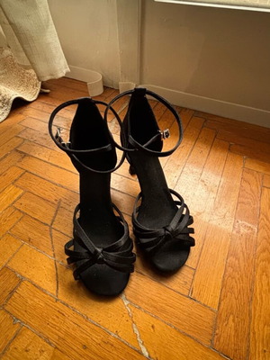 Latin shoes black, 7.5 cm heel, like new, size 38