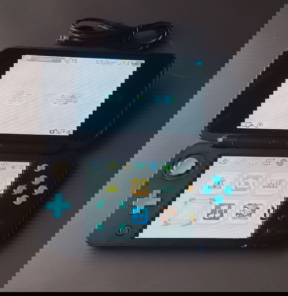 Nintendo 2DS XL Black + Turquoise + Memory + USB φορτιστης