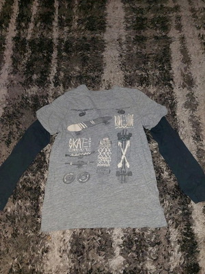 Long-sleeve kids' t-shirt for 6 years like new, black and gray