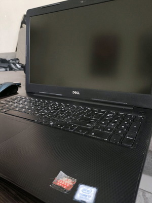 Dell Inspiron 3583 μεταχειρισμένο λάπτοπ i7 8GB 238GB SSD 15,6"