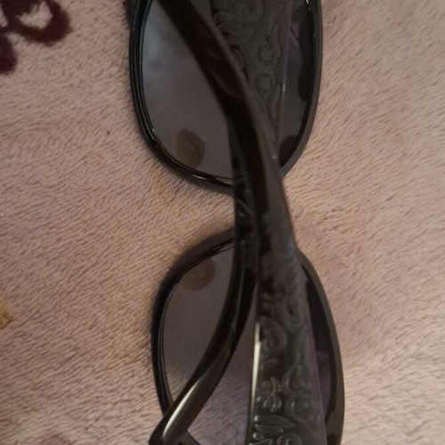 Women's fashion sunglasses new, black with zircon and engraving