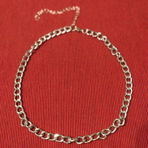 Necklace chain like new, silver color with free bracelet gift