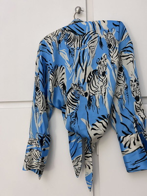 Zara blouse with front tie, blue multicolor, size M