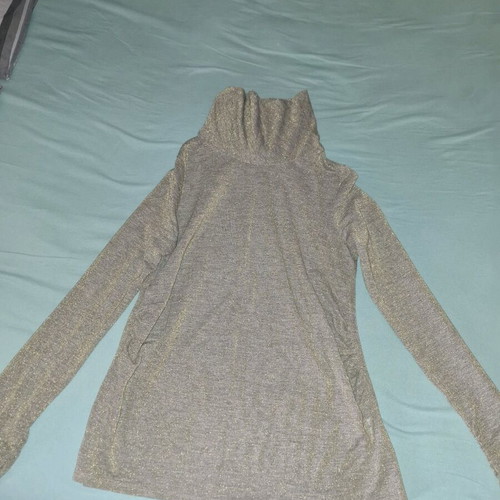 Blouse long-sleeve with turtleneck like new, size M, black