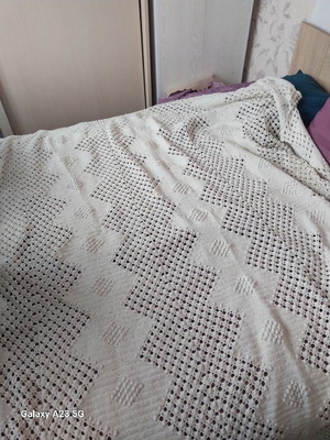 Bedspread crocheted like new 160/190